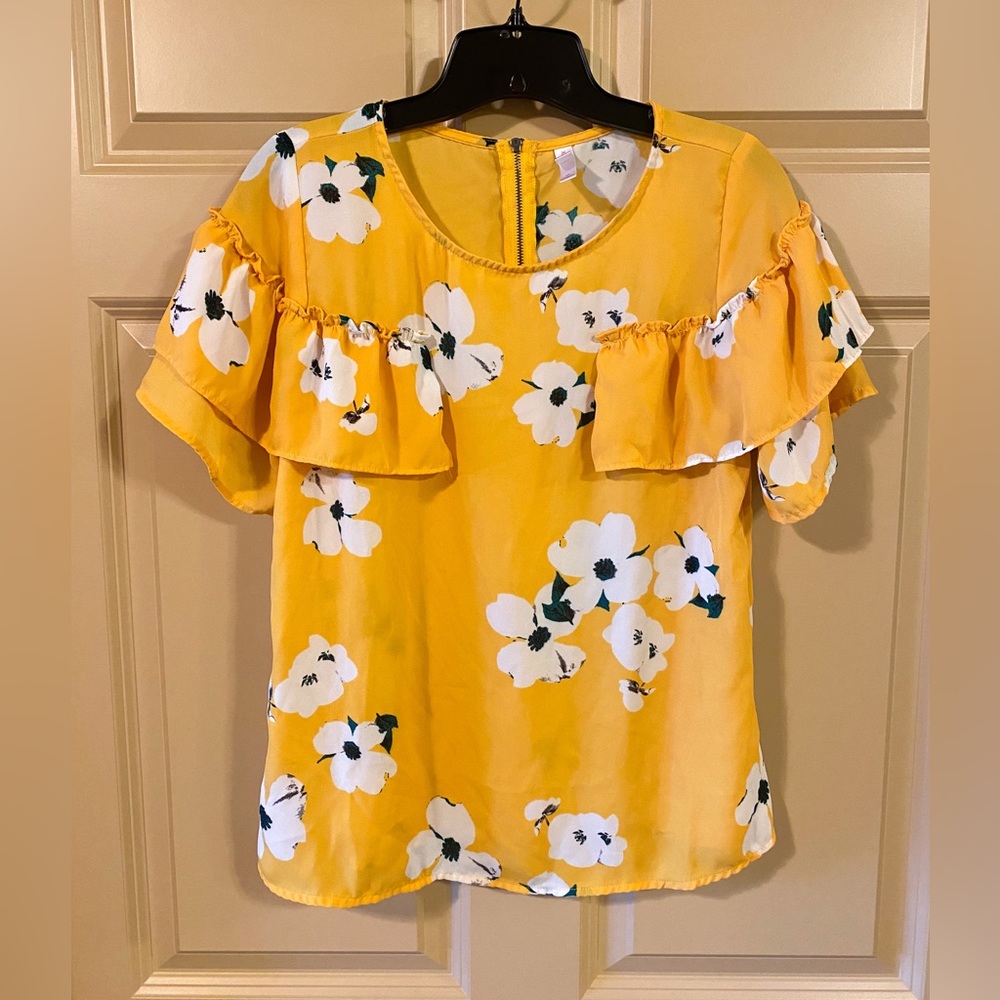Xhilaration Floral Blouse | Women’s | M